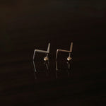 revie objects /〈BREAK〉cube earring（BR2-09/10）