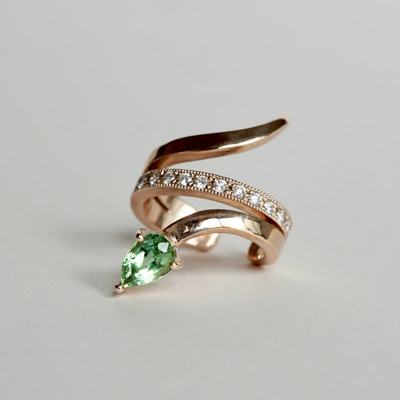 Kagann / Snake earcuff グリーントルマリン（右耳用）