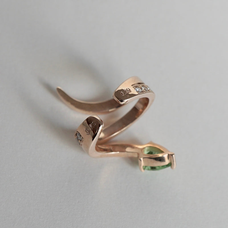 Kagann / Snake earcuff グリーントルマリン（右耳用）