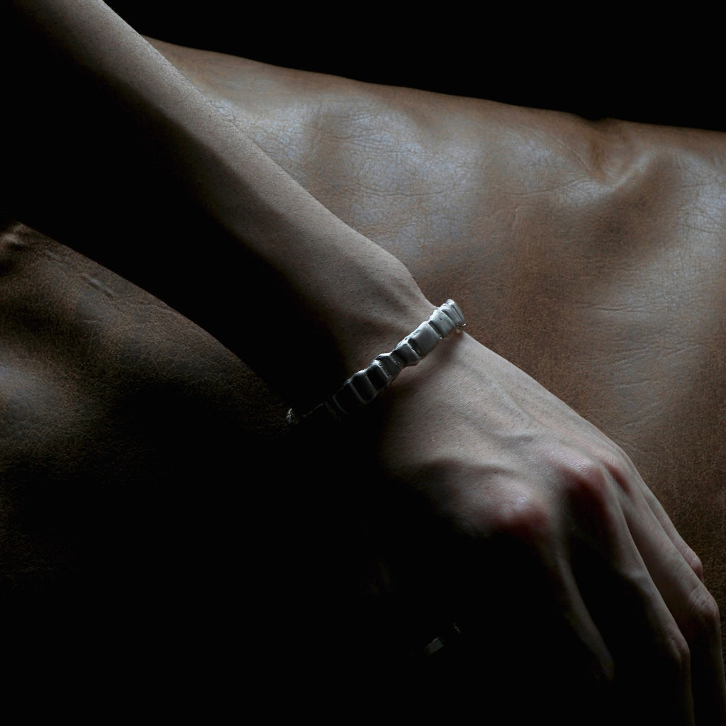 yuka ishikawa / silence bangle