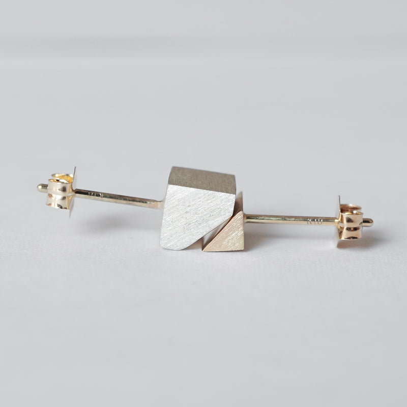 uM / SOLID CUT PIERCED EARRINGS square（um-scP03_CM）