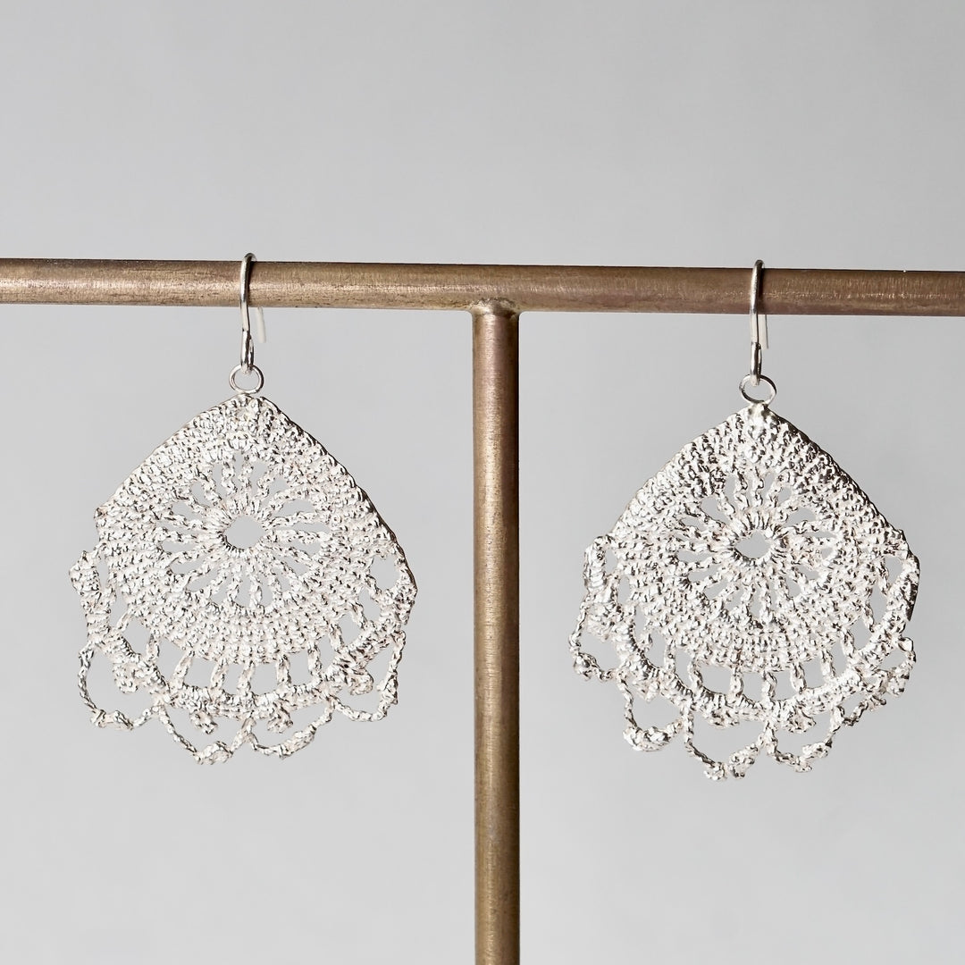 emme / ＜EMME＞antique lace earrings N128（SIL1182） – Fuligo