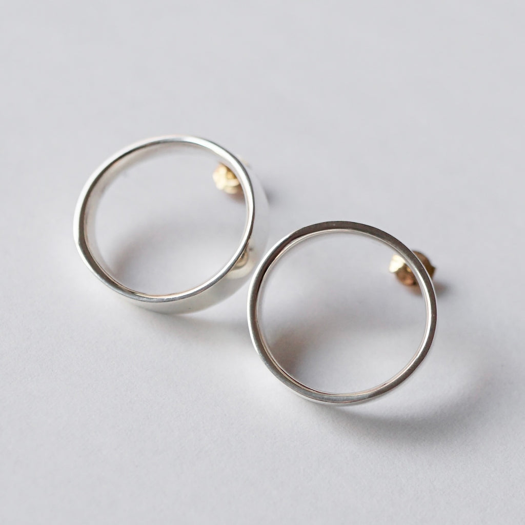 uM/SHIFT PIERCED EARRINGS (um-shP01 _CM)