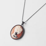 HIYU HAMASAKI / TATTOO CAMEO NECKLACE 01