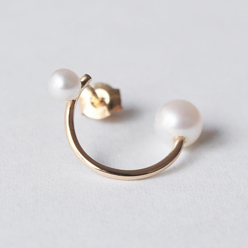 uM / UNIO ARCHI PEARL PIERCED EARRING (um-uoP63 _18YG)