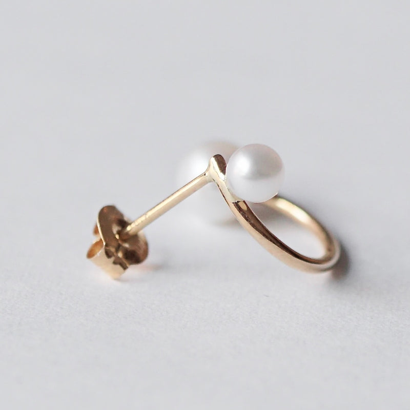 uM / UNIO ARCHI PEARL PIERCED EARRING (um-uoP63 _18YG)