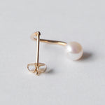 uM / UNIO ARCHI PEARL PIERCED EARRING (um-uoP62 _18YG)