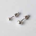 uM / UNIO PIERCED EARRING (um- uoP10 _SV)