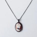 HIYU HAMASAKI / TATTOO CAMEO NECKLACE 09