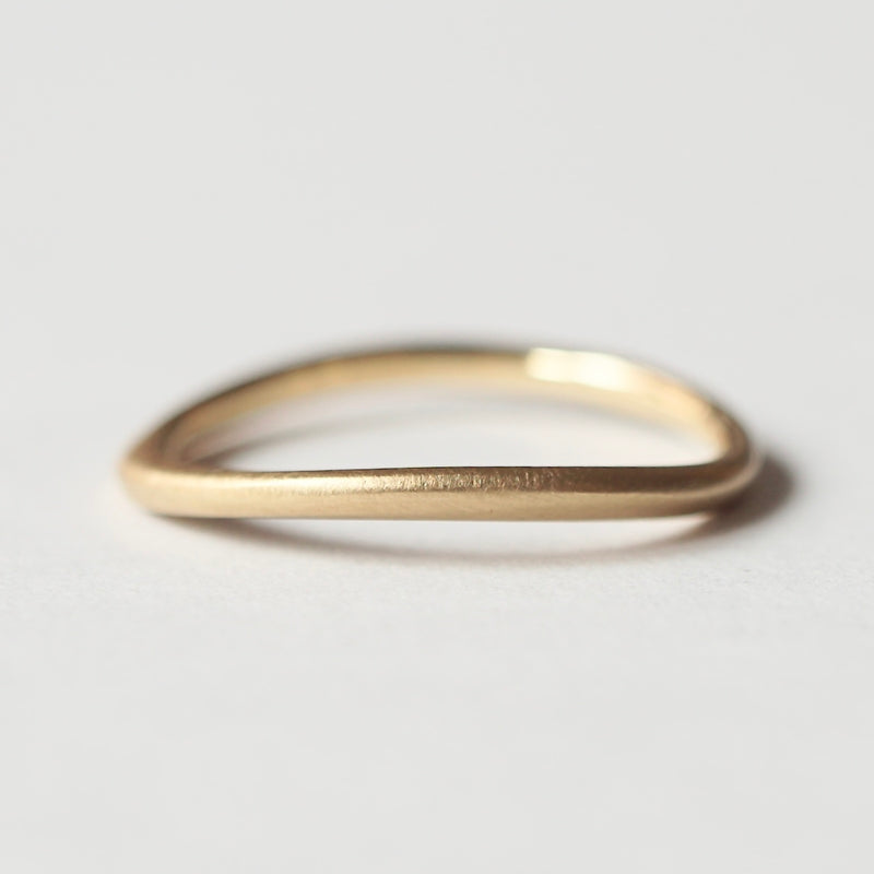 UM / RIPPLE RING K18