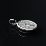 Maison de l’abeille / Seal ペンダントトップ「Athena」