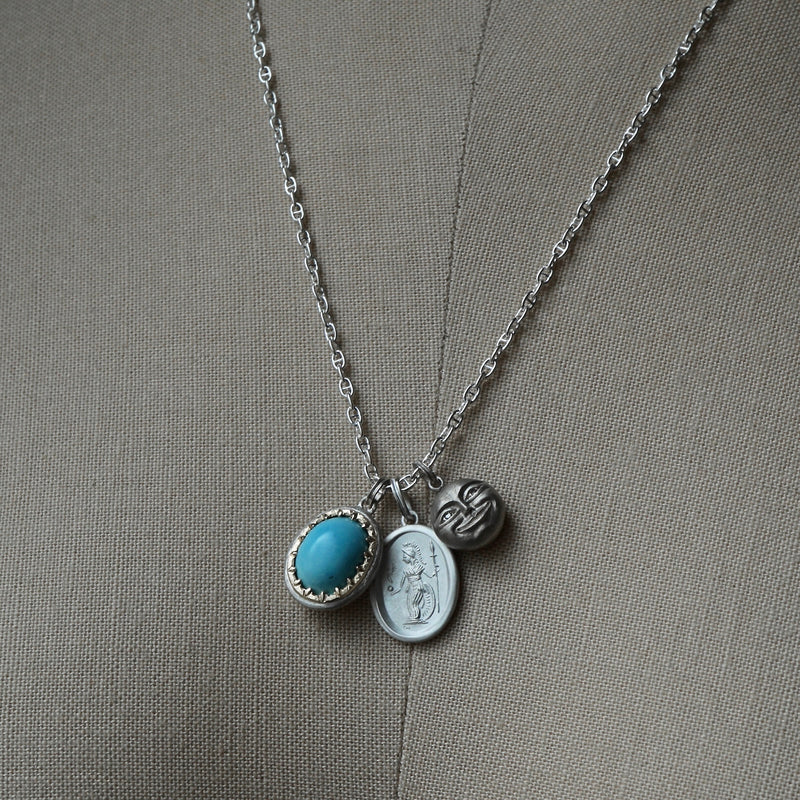Maison de l’abeille / Seal ペンダントトップ「Athena」