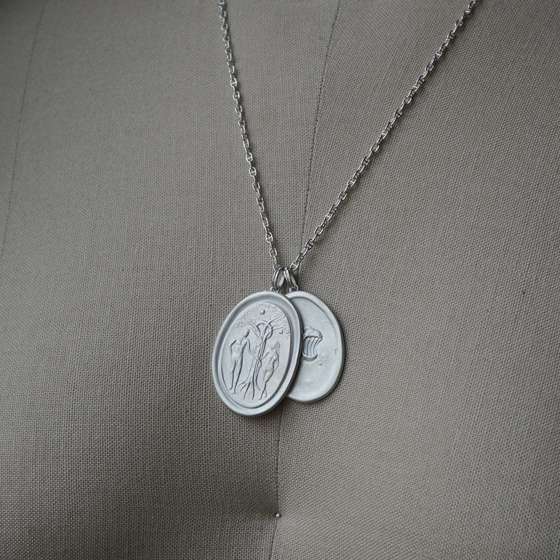 Maison de l’abeille / Intaglio ペンダントトップ「Adam＆Eve」