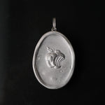 Maison de l’abeille / Intaglio ペンダントトップ「Tree of the Knowledge of Good and Evil」