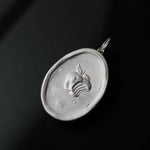 Maison de l’abeille / Intaglio ペンダントトップ「Tree of the Knowledge of Good and Evil」