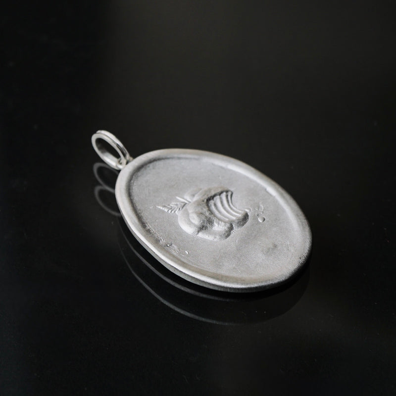 Maison de l’abeille / Intaglio ペンダントトップ「Tree of the Knowledge of Good and Evil」