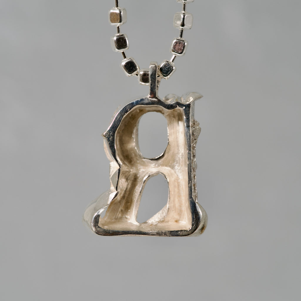 【-3/16限定】GRATAGo / Alphabet Pendant Top 'R'