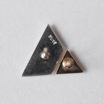 uM / FLAT CUT EARRINGS triangle (um-fcP02_CM)