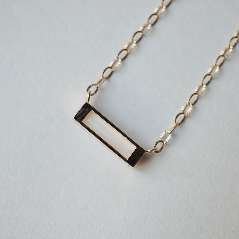 hatsuyume / necklace B K10YG white mother-of-mouth shell (n-0y-bs-wt)