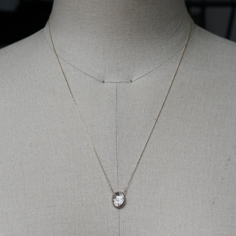 emme/Quartz 10K framed necklace (10K3032)