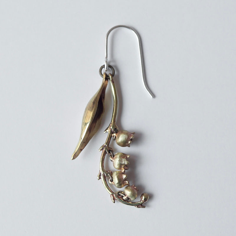 cocoon / linseed earrings brass