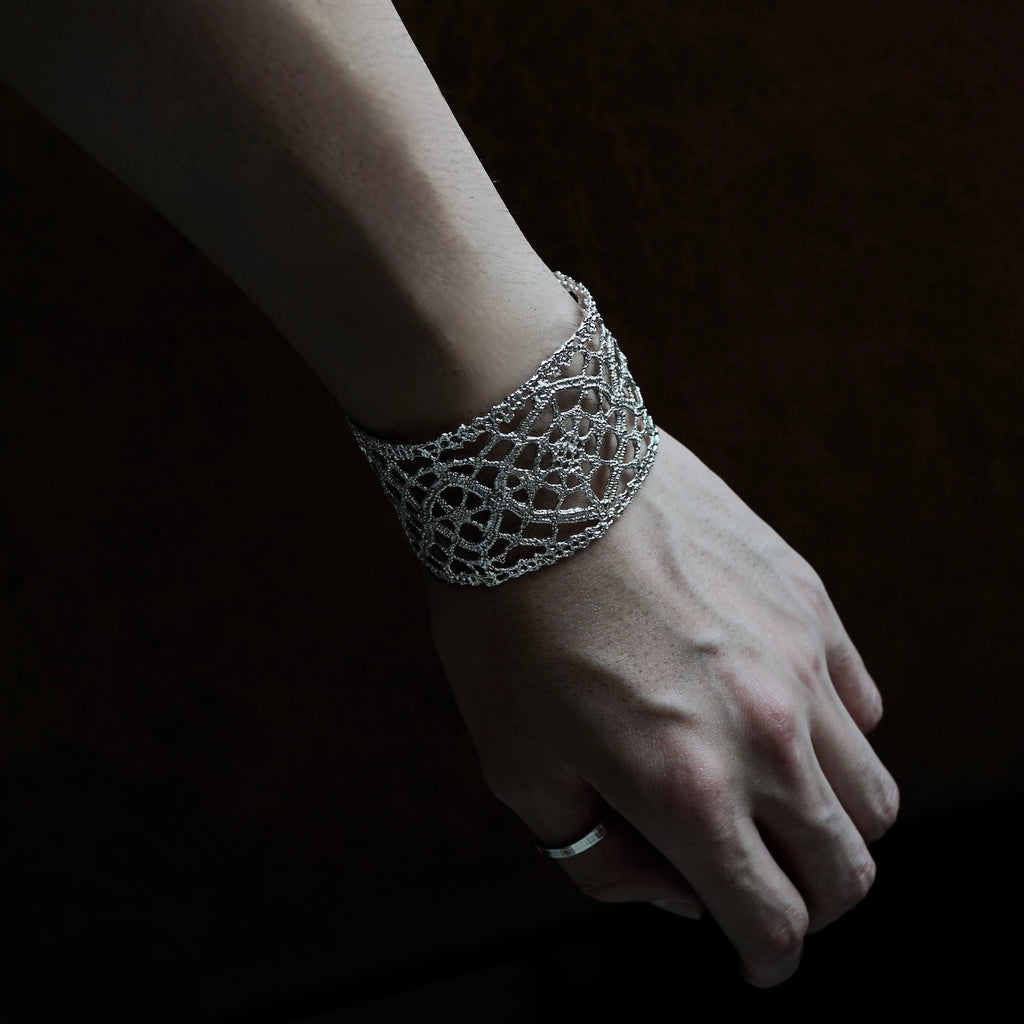 emme / antique lace bangle B022（SIL4038）