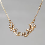 armarium / Handle necklace