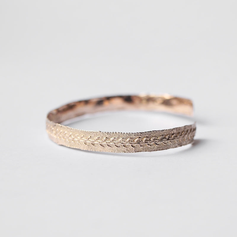 emme / K10 antique lace bangle B002（ORO4002）