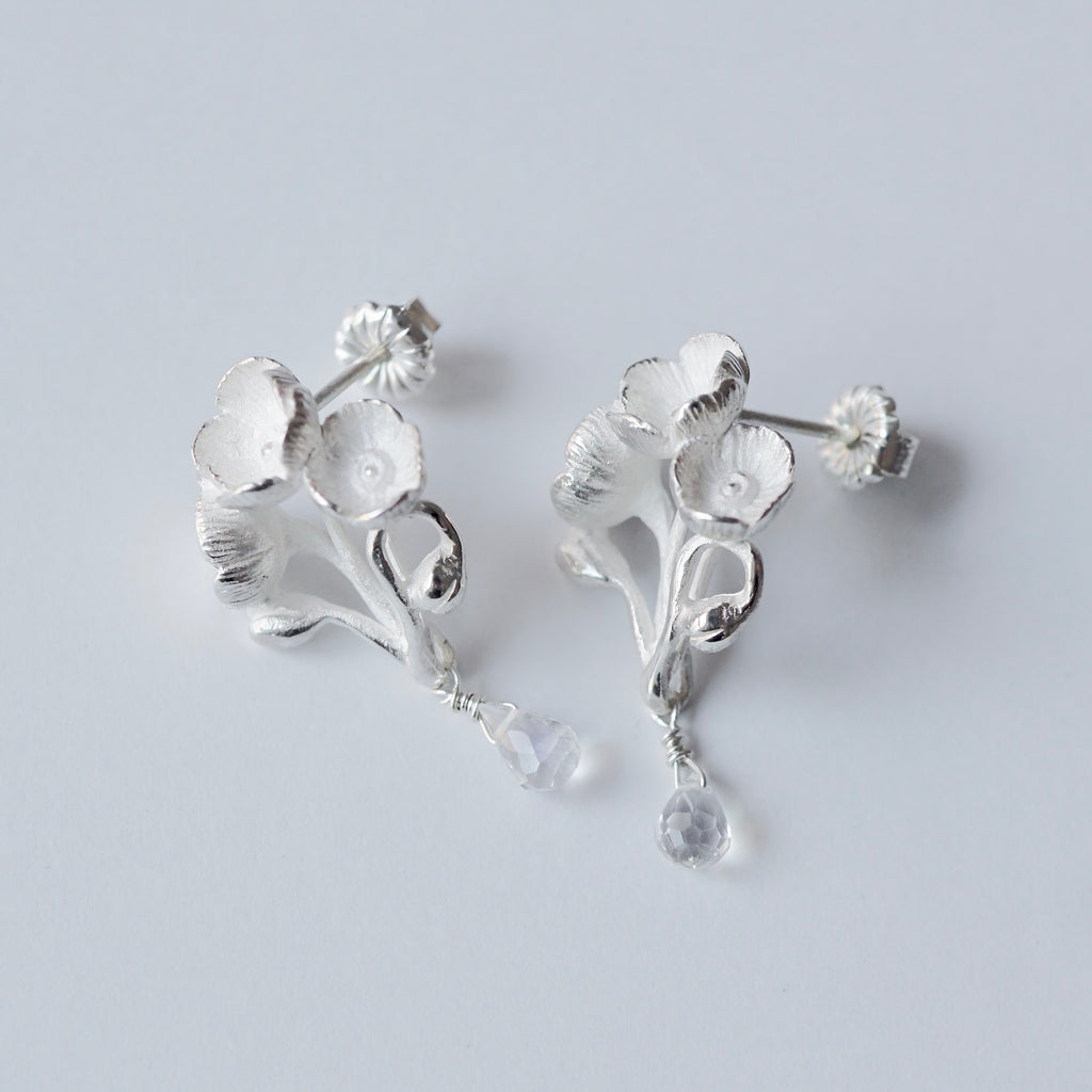 cocoon / Hinageshi earrings Moonstone SV