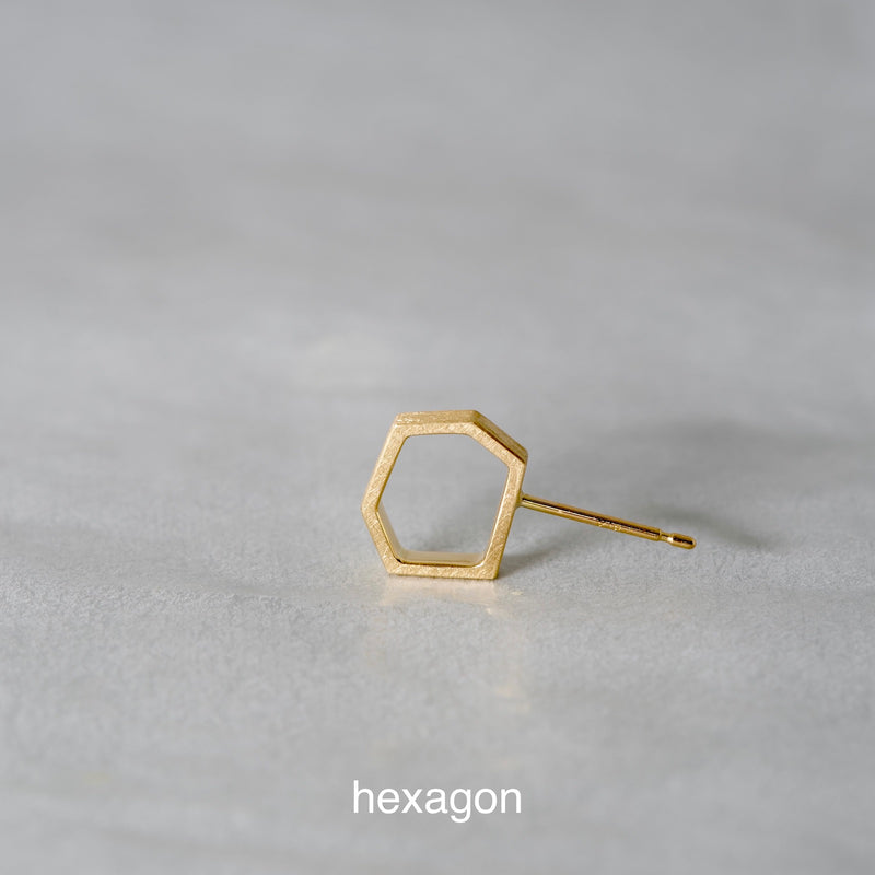 comado/outline pierce (for one ear)