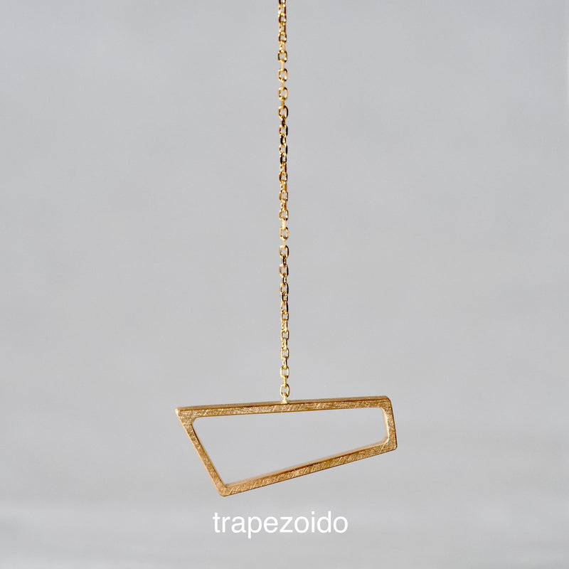 comado/outline chain pierce (for one ear)