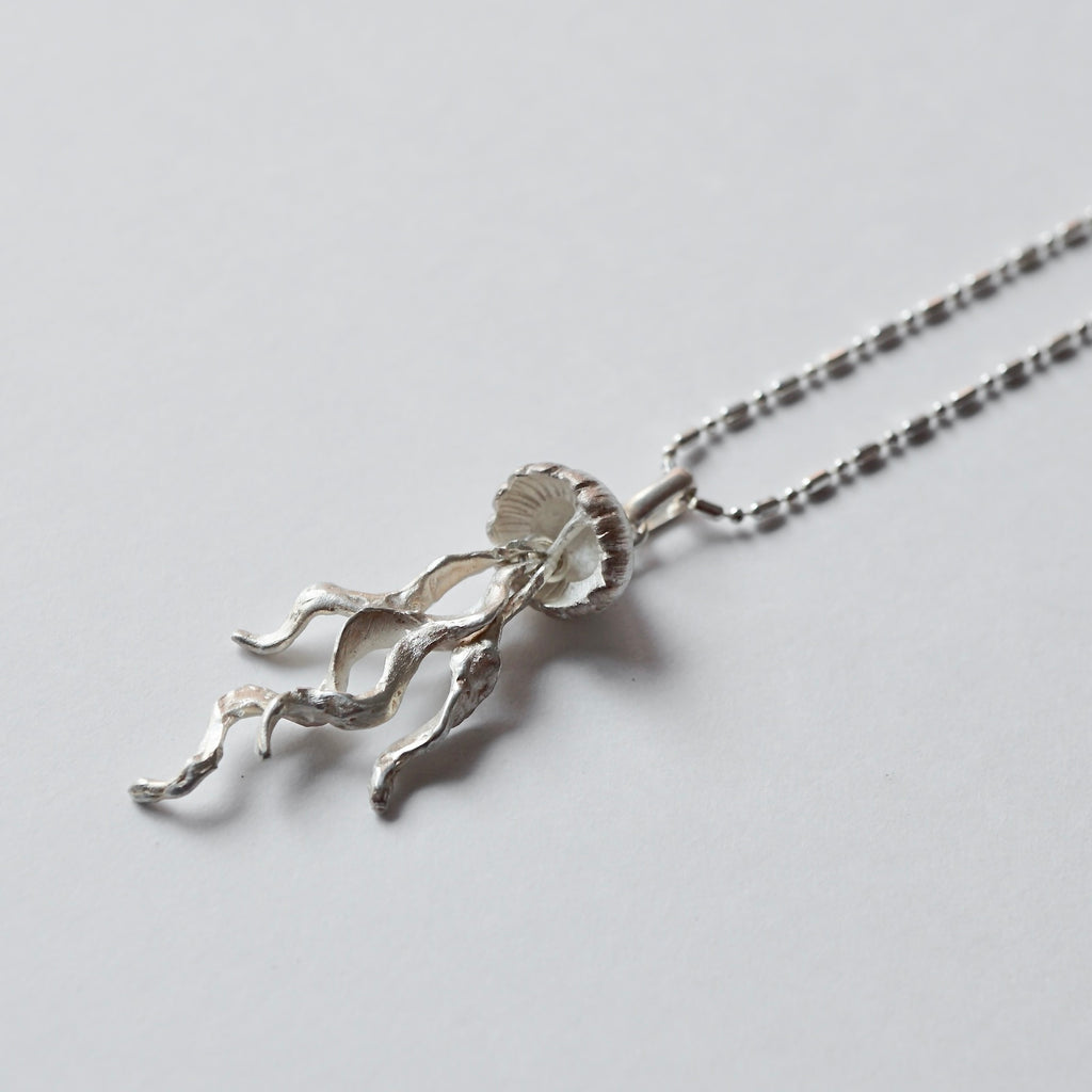 cocoon / jellyfish necklace silver