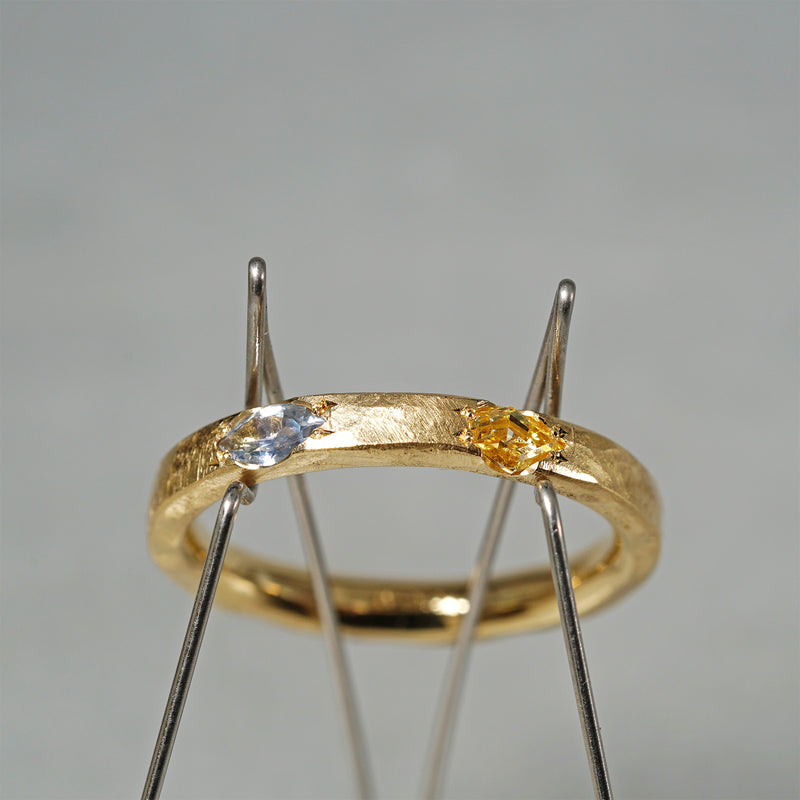 【-12/28 期間限定】GICLAT /  Camino [K18YG / Yelllow Diamond x Bicolor Sapphire] GLR905