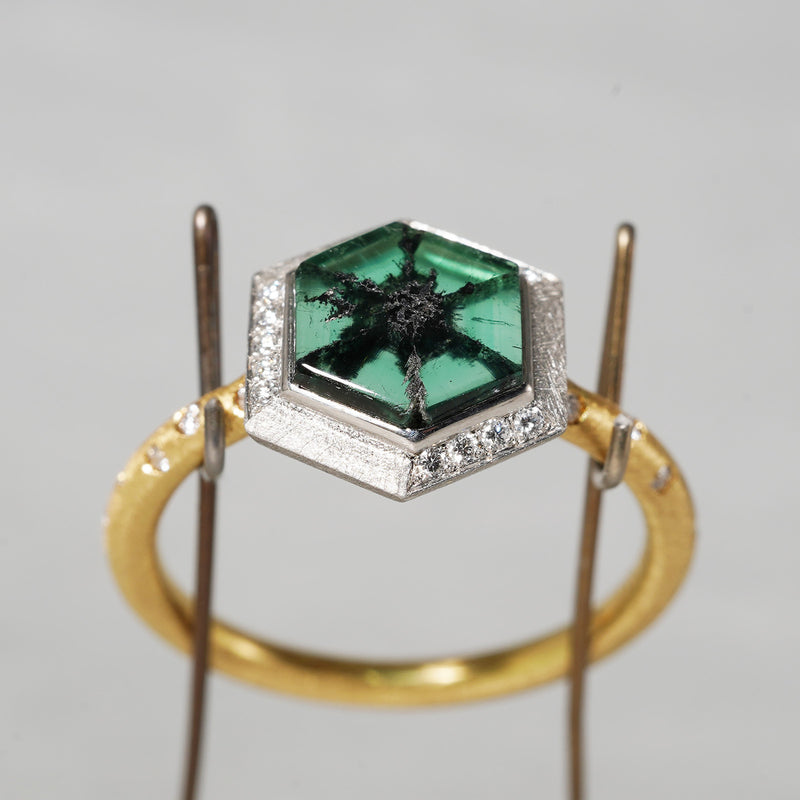 [5/3-5/25 Limited time only] 19un-neuf / Bohemian Ring Emerald CR04212