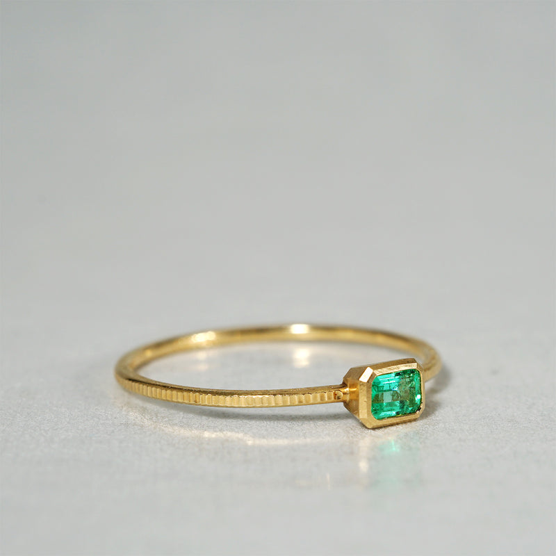 【-12/28 期間限定】GICLAT /  K18YG  Emerald　GLR538