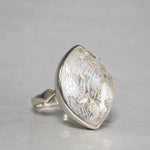 MOEMI SUGIMURA / Back Carving Quartz Ring RGCN24-ID223