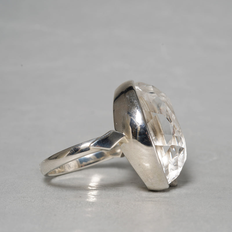 MOEMI SUGIMURA / Back Carving Quartz Ring RGCN24-ID223