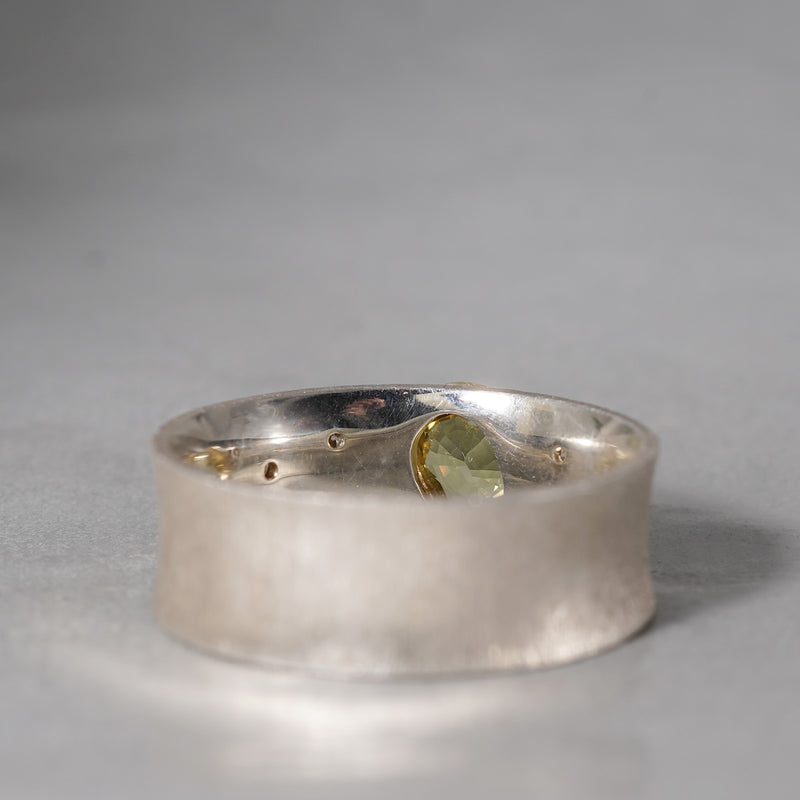 [5/3-5/25 Limited time only] 19un-neuf / Handsome Ring Bicolor sapphire CR09414