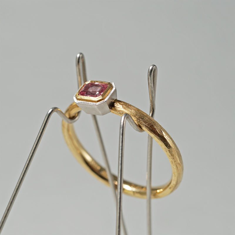 【-12/28 期間限定】GICLAT /  K18YG/Pt900 x Padparachia Sapphire　GLR311