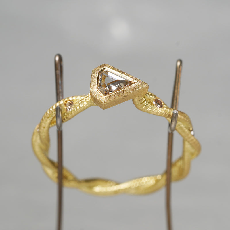 [5/3-5/25 Limited time only] 19un-neuf / IVY ring Dia AR01310