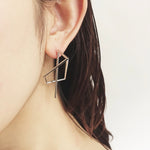 revie objects /〈LINKING〉unsystematic earring 1（LI2-01/02/03/04）