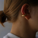 ODA/single ear cuff 19-2-E