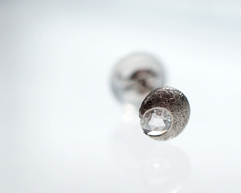 GICLAT / K18WG 月 Dia ピアス