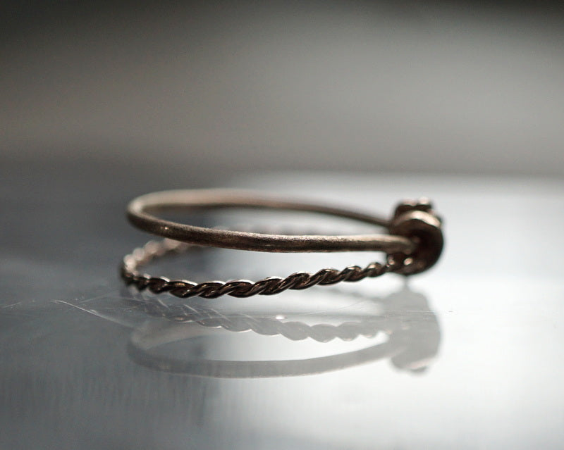 armarium / knot ring K10