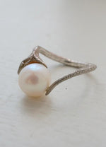 ELCAMI Snaped Lining Pearl Ring Silver (ER-075S)