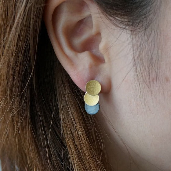 Hiroko Miyamoto / Ref.1350/6×20mm Earrings – Fuligo / Fuligoshed