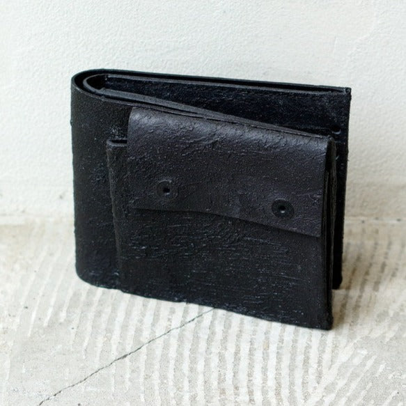 kagari yusuke / 二つ折り財布　ブラック