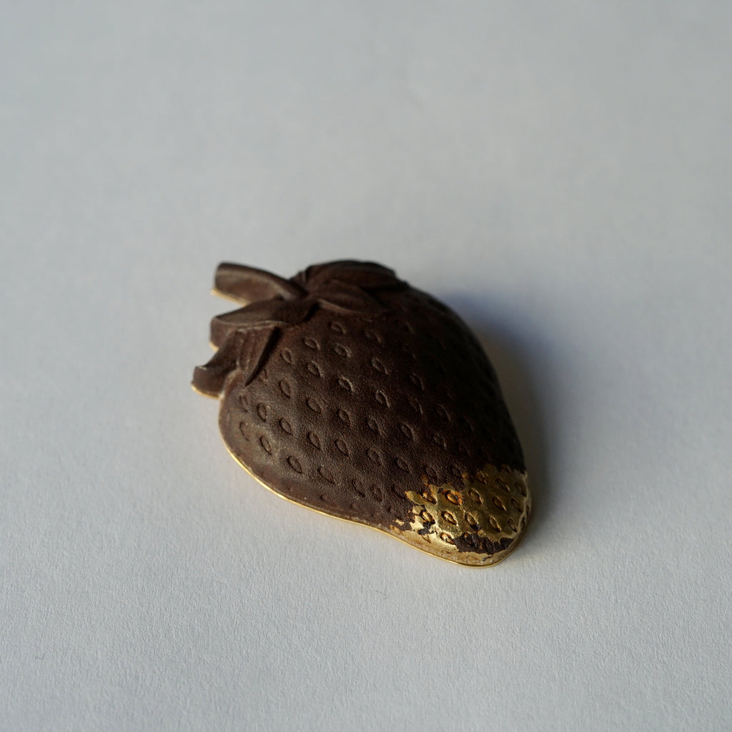 【-10/14 期間限定】WATARU YAMAZAKI / Strawberry Brooch