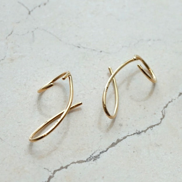 revie objects /〈LINKING〉wind earcuff GLD/SV