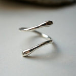 in her　spiral ring